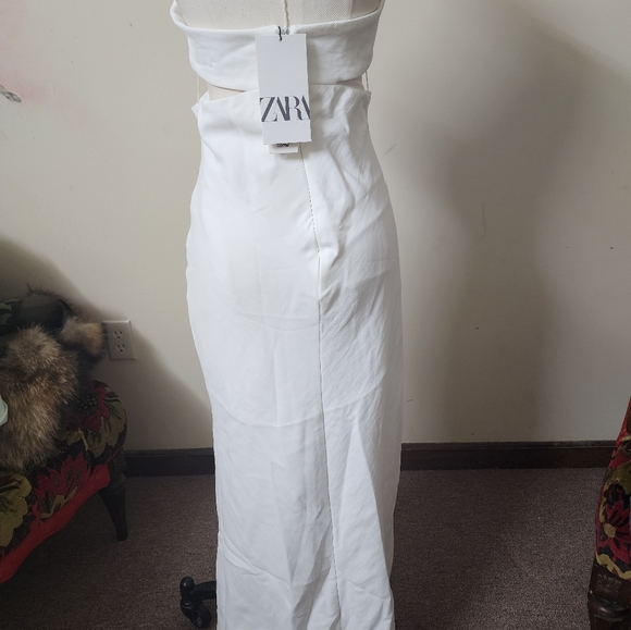 Zara - Picture 3 of 3